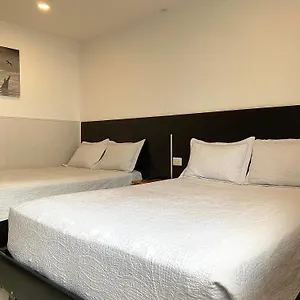 https://apartahotel-marbella.sanandreshotels.com